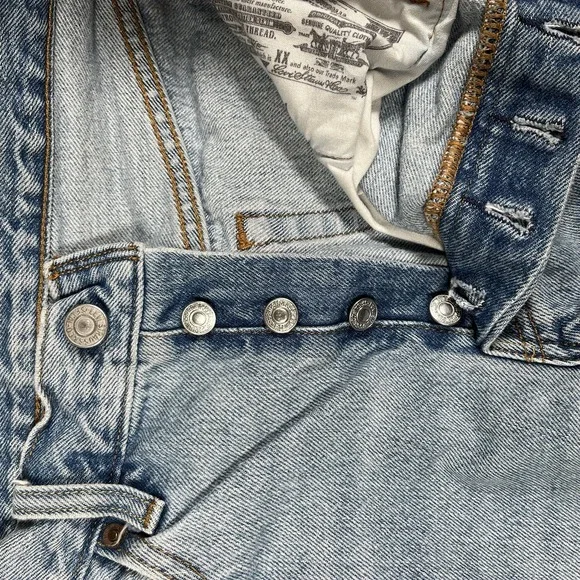 Vintage Levis Premium 501 S Jeans Womens 28x27 Light Wash Skinny Distressed Rips - Picture 2 of 12